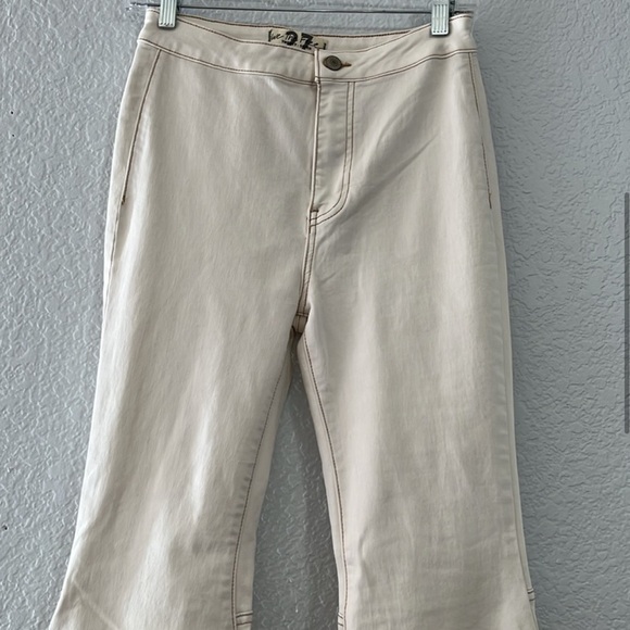 Free People We The Free White Bell Bottom Flare Jean - Picture 5 of 7